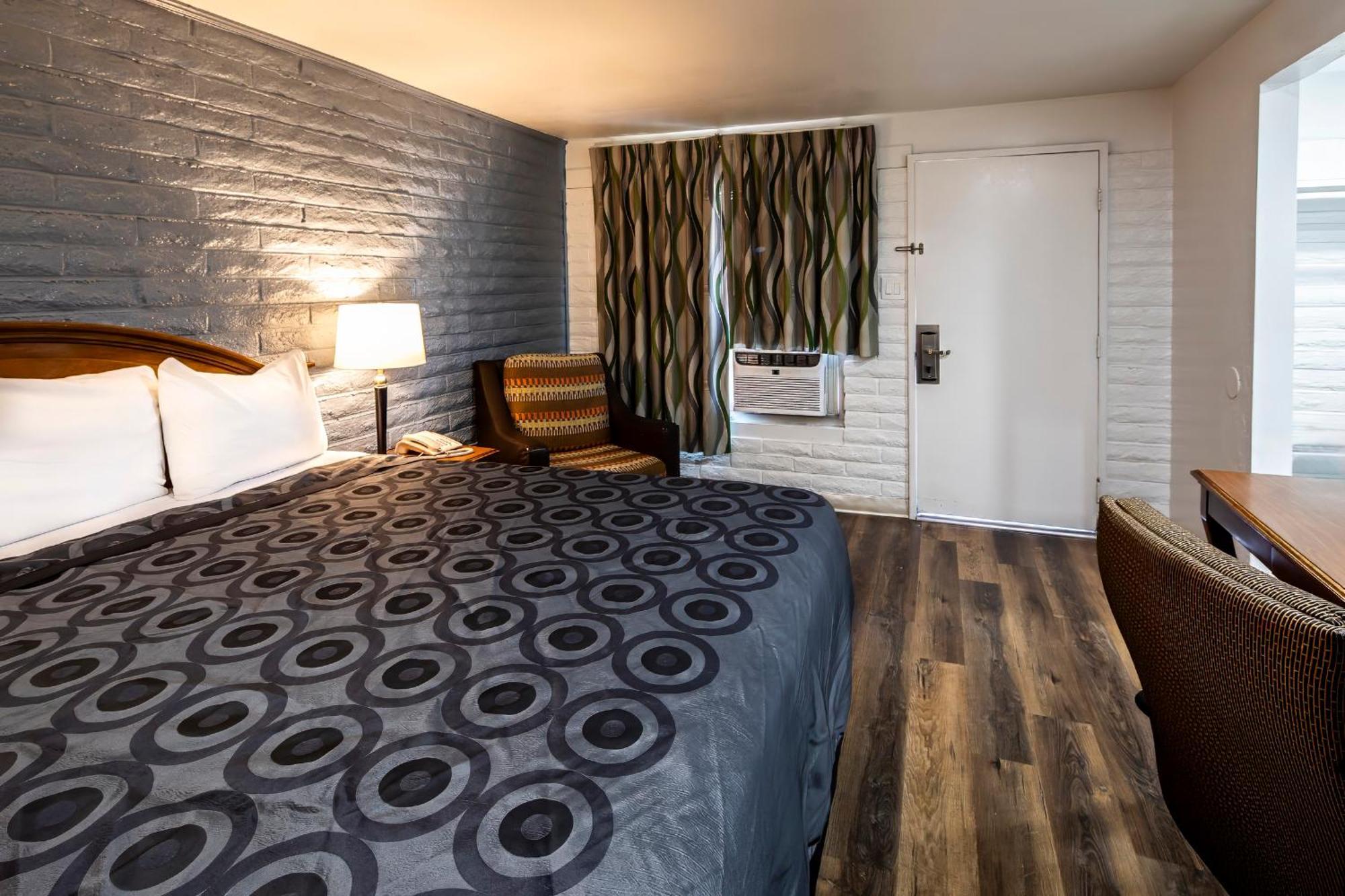 Hitching Post Studios Inn Santa Cruz Exterior photo